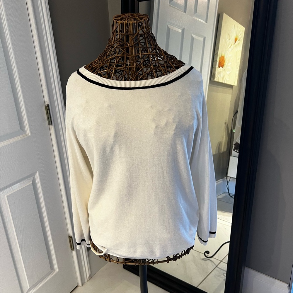 Jones business wear top